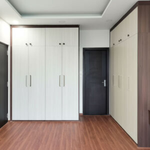 CONTEMPORARY 6 DOOR SWING WARDROBE DESIGN FEATURING TALL CABINETS AND A MIRROR FINISH